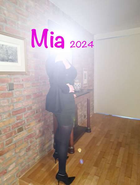 Photo ads/2243000/2243173/a2243173.jpg : jolie blonde raffinée