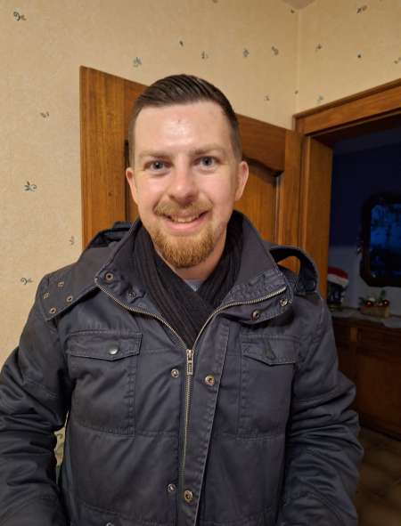 Photo ads/2263000/2263035/a2263035.jpg : Jeune homme cherche femme pour sexe régulier