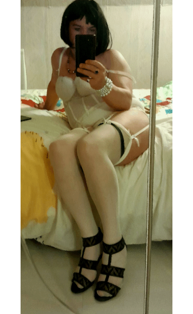 Photo ads/2285000/2285308/a2285308.gif :  Travesti
