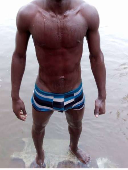 Photo ads/2301000/2301588/a2301588.jpg : Baise sur Abidjan lecheur professionnel grosse pin