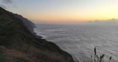 Photo ads/2307000/2307555/a2307555.jpg : Homme très endurant pour trio ,femmes cochonne,