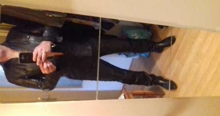 Photo ads/2319000/2319735/a2319735.jpg : H genereux aide fellatrice