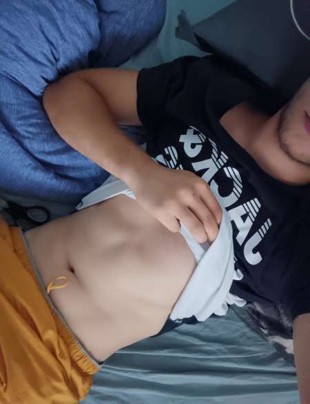 Photo ads/2323000/2323039/a2323039.jpg : Cherche un plan sans prise de tête