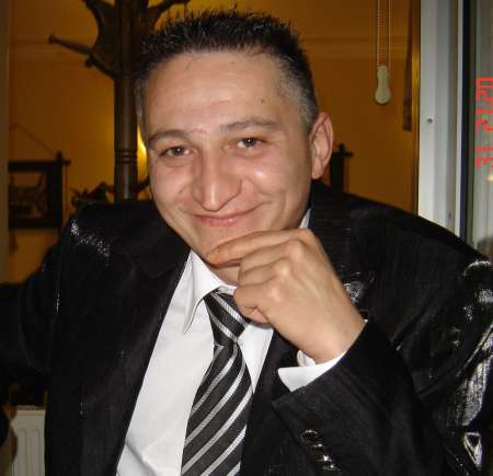 Photo ads/2323000/2323651/a2323651.jpg : cherche femme libertine pour accompagnement club..