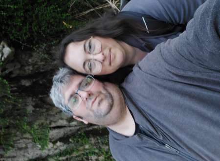 Photo ads/2323000/2323794/a2323794.jpg : Couple bisexuel les 2