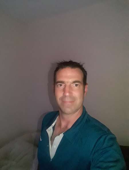 Photo ads/2333000/2333492/a2333492.png :  Massage et cunni (à votre choix)