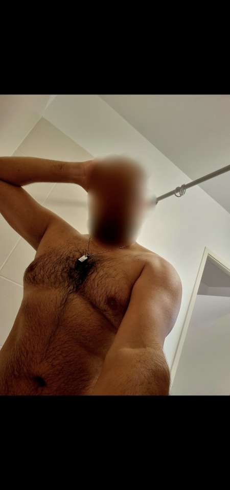 Photo ads/2341000/2341472/a2341472.jpg :  Jeune hommes pour vous belle femmes