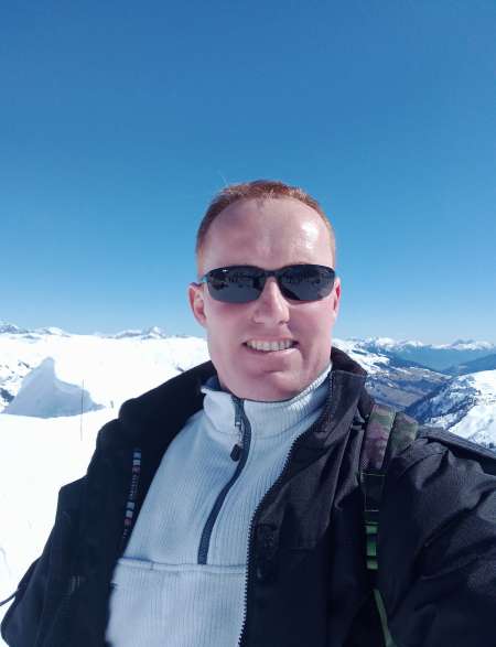 Photo ads/2353000/2353250/a2353250.jpg : Homme dispo qui peut recevoir pour femme coquine