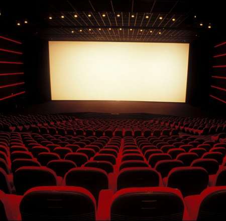 Photo ads/2358000/2358652/a2358652.jpg :  Homme cherche femme pour aller au cinéma