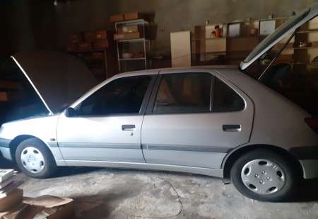 Peugeot 306