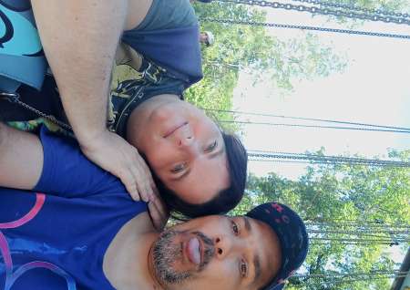 Photo ads/2363000/2363762/a2363762.jpg : recherche massage sur table