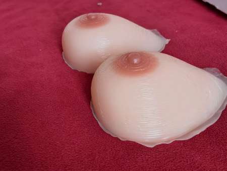 Photo ads/2364000/2364162/a2364162.jpg : fan de gros seins