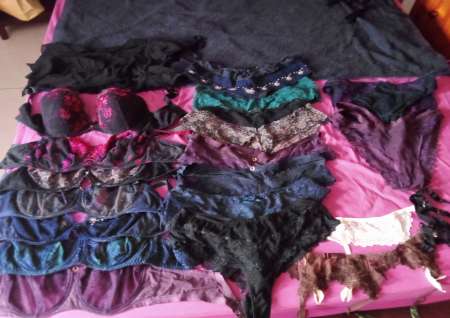 Photo ads/2371000/2371539/a2371539.jpg : Lingerie féminine déjà portée