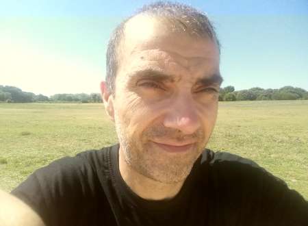 Photo ads/2379000/2379998/a2379998.jpg : massage nudiste pour homme uniquement