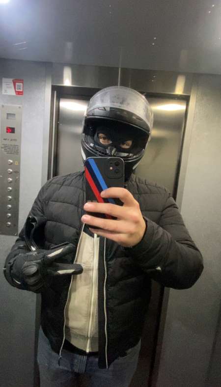 Photo ads/2382000/2382209/a2382209.jpg : Homme cherche femme pour plan cul discrets