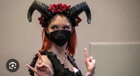 Photo ads/2384000/2384237/a2384237.jpg : Recherche Gotik ou sataniste oour discutions renco