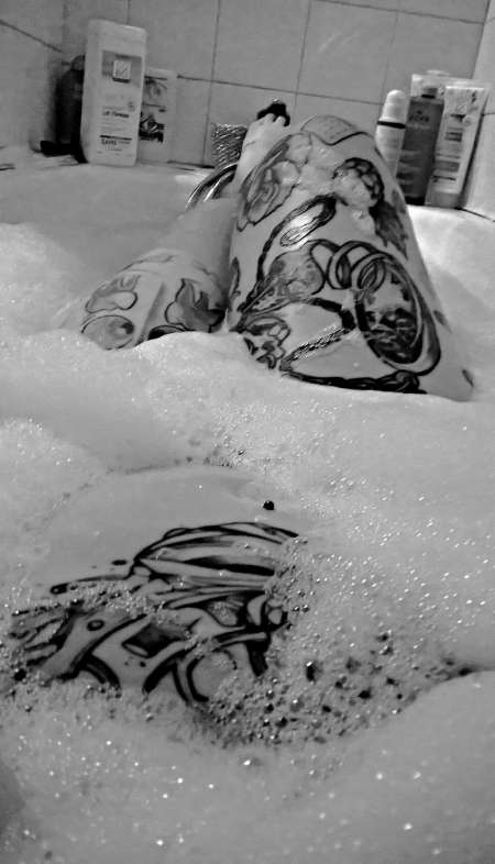 Photo ads/2386000/2386097/a2386097.jpg : recherche homme qui souhaite partager d'agréables