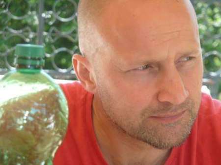 Photo ads/2386000/2386276/a2386276.jpg : H cherche étudiante +18