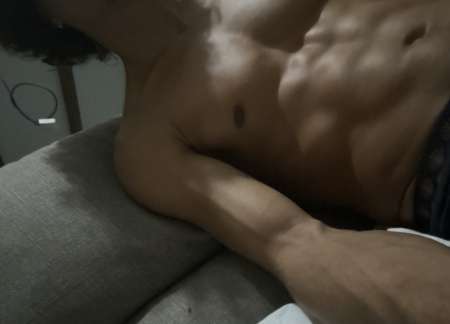 Photo ads/2386000/2386747/a2386747.jpg : Jeune Homme pour Femme