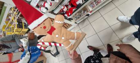 Photo ads/2398000/2398605/a2398605.jpg : Jeune homme dispo selon vos envies
