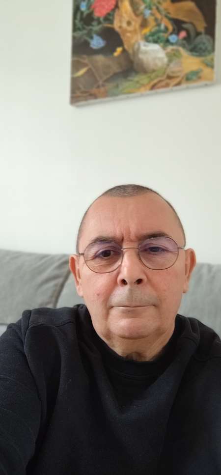 Photo ads/2407000/2407675/a2407675.jpg : Juste pour femmes