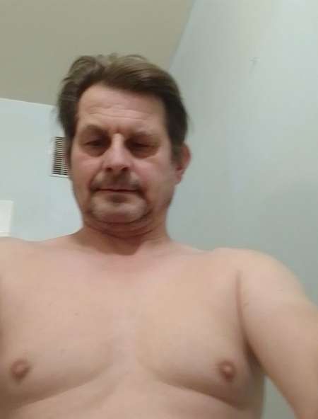 Photo ads/2409000/2409644/a2409644.jpg : Homme cherche ronde mature