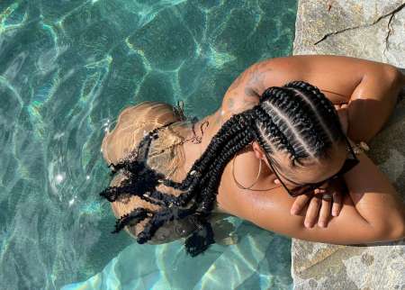 Photo ads/2425000/2425299/a2425299.jpg : Latina Caliente hot