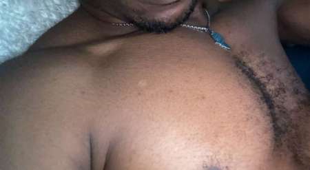 Photo ads/2425000/2425771/a2425771.jpg : Je suis un homme et je cherche que des femelles