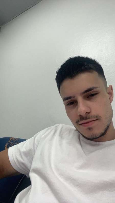 Photo ads/2437000/2437450/a2437450.jpg : Cherche femme plan