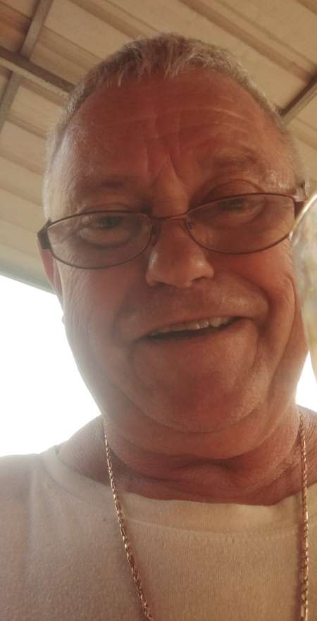 Photo ads/2445000/2445970/a2445970.jpg : Femme mariée en manque d'affection