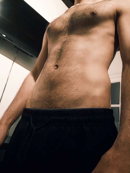 Photo ads/2450000/2450238/a2450238.jpg : Sulfureux escort boy pour rencontre