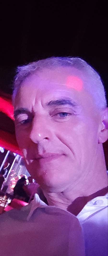 Photo ads/2459000/2459488/a2459488.jpg : Homme 53 ans pour vous mesdames