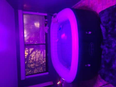 Photo ads/2459000/2459655/a2459655.jpg : Massage au pierre chaude naturiste