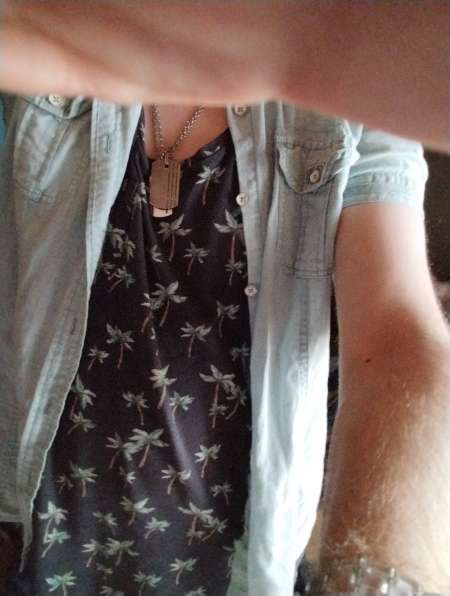 Photo ads/2460000/2460646/a2460646.jpg :  Je branle ouvrier a la débauche ds votre voiture