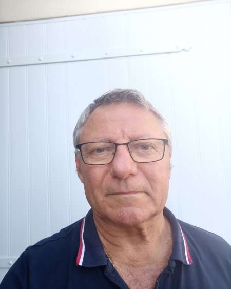 Photo ads/2465000/2465764/a2465764.jpg : Travaux en tout genres chez vous.