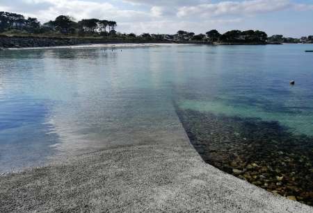 Photo ads/2468000/2468574/a2468574.jpg :  recherche femme