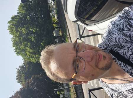 Photo ads/2470000/2470424/a2470424.jpg : Homme pour relation sérieuse