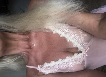 Photo ads/2473000/2473238/a2473238.jpg : VRAI massage detente naturiste et plus ?