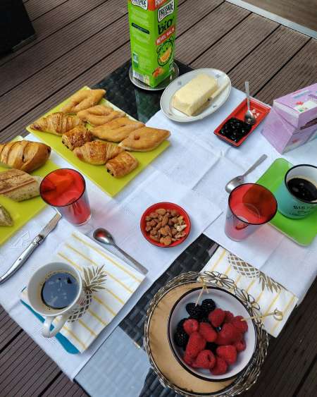 Photo ads/2473000/2473958/a2473958.jpg : Comme à la maison chez Orélien