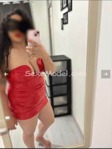 Photo ads/2475000/2475909/a2475909.jpg : GROSSE POITRINE P ESPAGNOLE