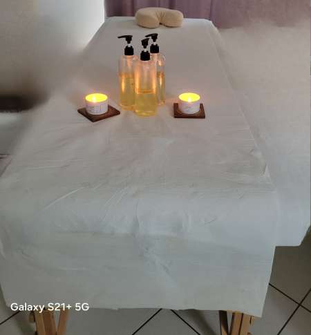 Photo ads/2477000/2477985/a2477985.jpg : Massage Californien ou tantrique Naturiste