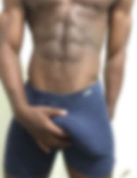 Photo ads/2484000/2484710/a2484710.jpg : Jeune homme TBM 20 cm