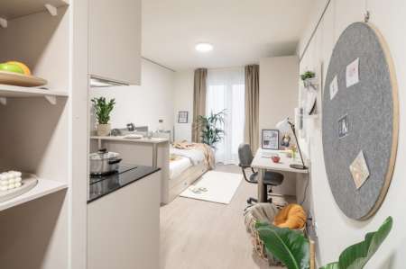 Photo ads/2487000/2487214/a2487214.jpg : Studio meublé et calme