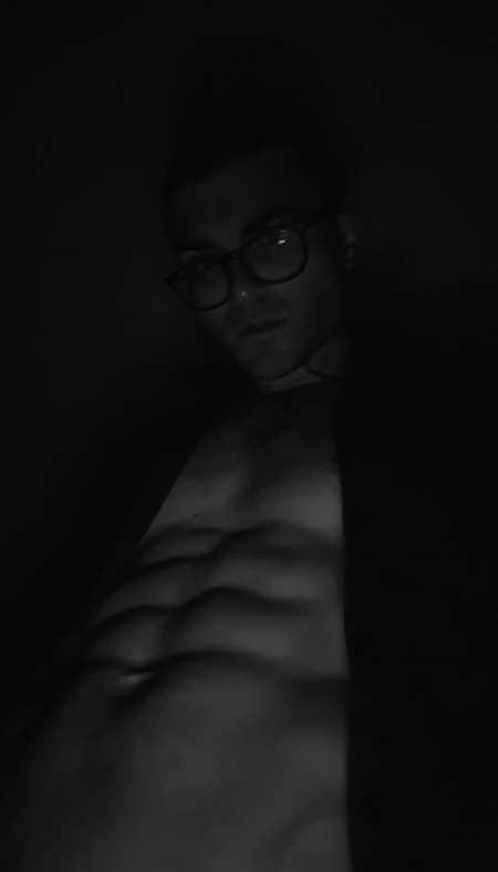 Photo ads/2488000/2488728/a2488728.jpg :  Jeune escort boy déplacement uniquement