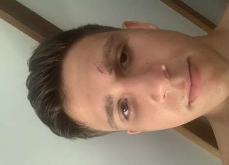 Photo ads/2492000/2492482/a2492482.jpg :  Jeune puceau à la recherche de sexe