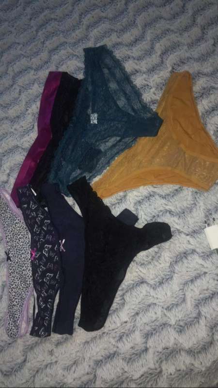 Photo ads/2494000/2494492/a2494492.jpg : Sous-vêtements, chaussures, et autres