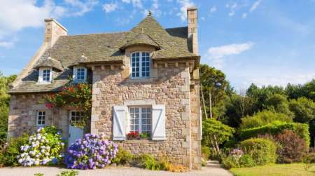 Photo ads/2495000/2495274/a2495274.jpg :  Garde vôtre Maison et / ou Appartement et Autre...