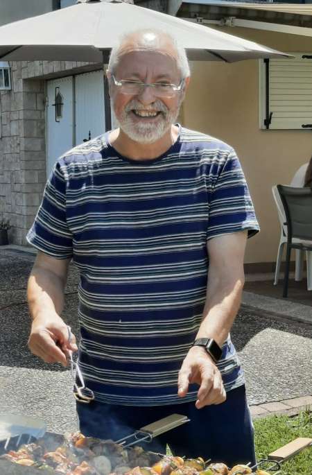 Photo ads/2500000/2500170/a2500170.jpg :  Recherche pour relation petite femme