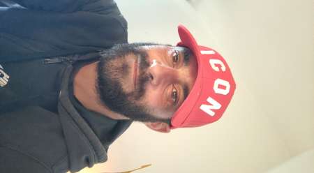 Photo ads/2501000/2501776/a2501776.jpg : Homme cherche fille trav trans