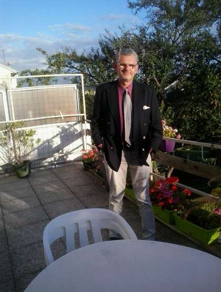 Photo ads/2503000/2503322/a2503322.jpg : Recherche une femme senior pour repassage